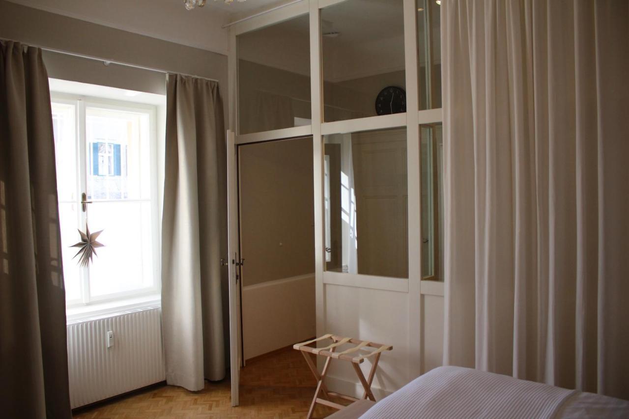 White Flat By Grazrentals With Cool Location & Free Parking Esterno foto